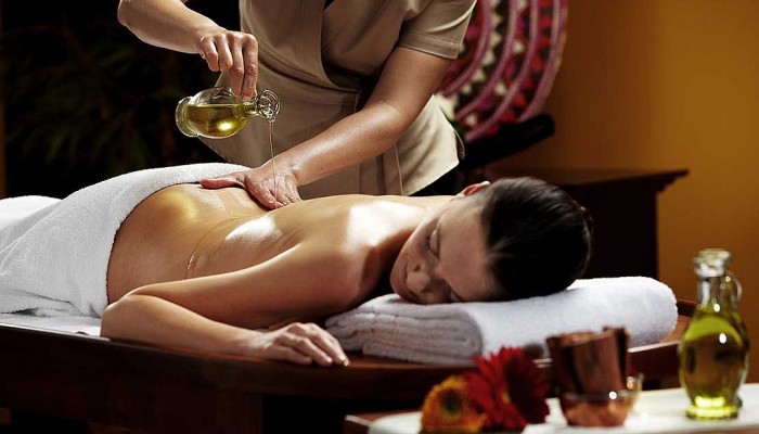 Oil massage in Majan 